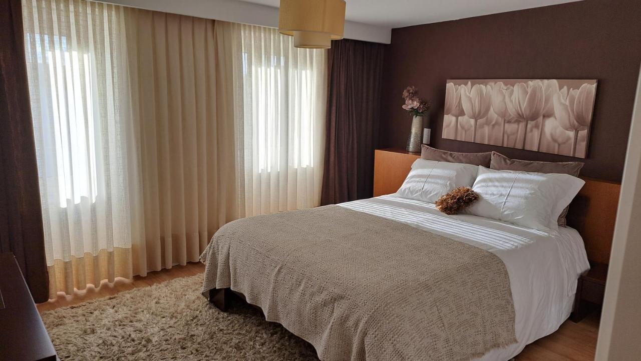 Отель Casa Da Praca Миранда-ду-Дору Экстерьер фото